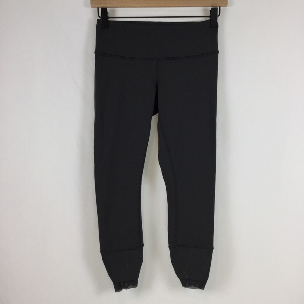 Lululemon Mesh Pant, size 4